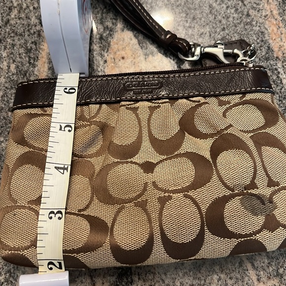 Coach Tan/Brown Signature Canvas Wristlet Clutch with Leather Trim - Picture 9 of 9